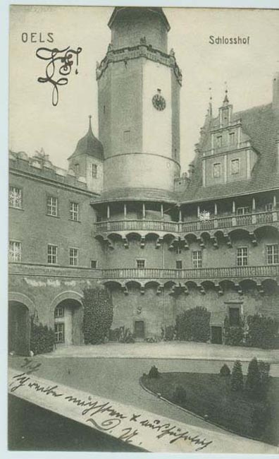 Schlosshof_wieza_zamkowa